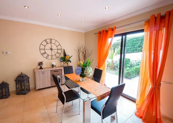 Quinta D. Maria & Ines Holiday home *